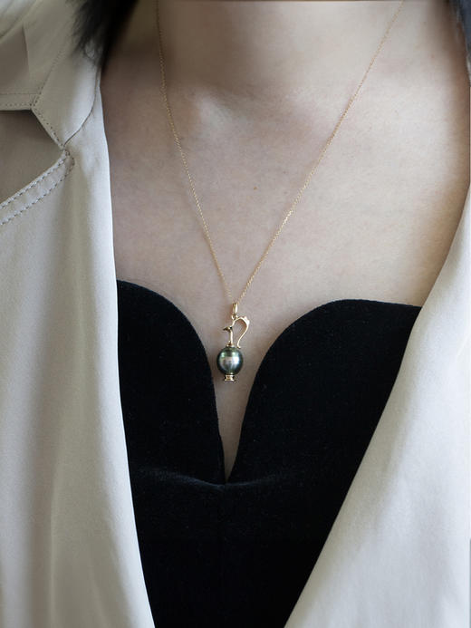凤冠胡瓶18K金天然淡水珍珠强光珍珠水壶2019新品单颗吊坠子（不含链） 商品图1