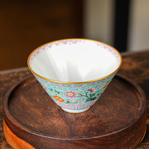 溢珍堂绿地缠枝图案斗笠杯 商品图2