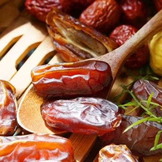 沙特【沙漠椰枣】外皮紧实富有弹性，内里软糯香甜，丰富的维生素、矿物质以及膳食纤维！ 商品图5