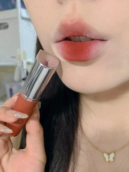 3CE STYLENANDA 柔雾唇泥 
|官价119¥ 秋冬焦点唇妆拿捏氛围感  奶唇泥质感软糯丝滑 商品图3