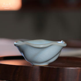 问鼎汝瓷收藏款传统天青佳人杯