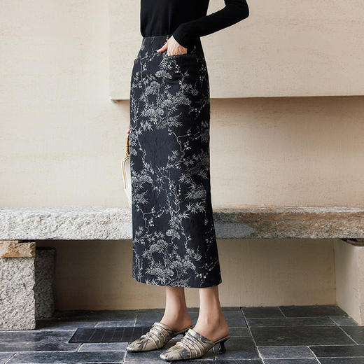 玳莎新中式提花半身裙女2024年秋冬新款显瘦国风复古气质直筒半裙  ED34302 商品图2