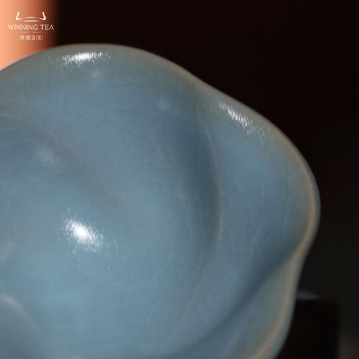 问鼎汝瓷收藏款传统天青佳人杯 商品图1