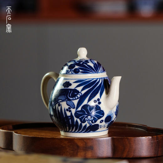 问鼎天石窑白陶泥元青花梨形壶（鱼藻纹） 商品图1