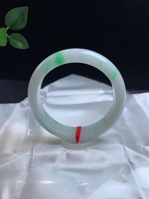 611343，57飘阳绿正圈手镯，12.-8mm，清新细条正圈，飘阳绿色 商品图2