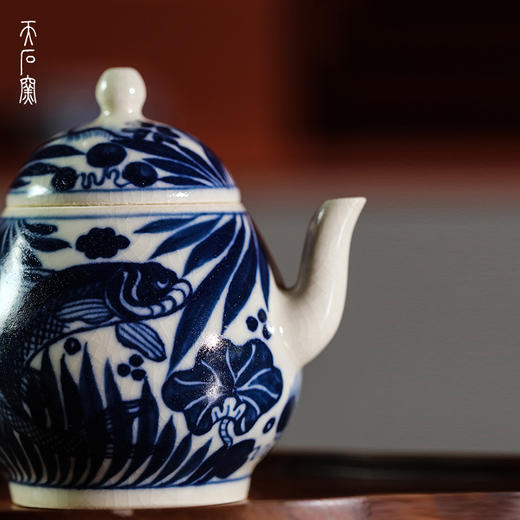 问鼎天石窑白陶泥元青花梨形壶（鱼藻纹） 商品图5