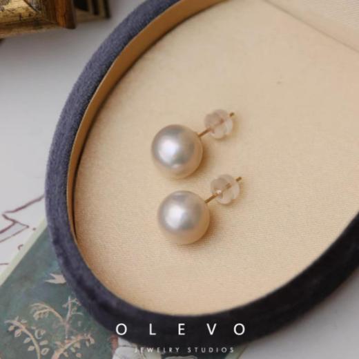 🍎 最出圈的戴妃款 🍉🍉 【法式轻奢粉光施家珠耳钉】 🥰🥰 OLEVO精选超大10MM粉光施家珠🧚🧚 💥温婉优雅谁戴谁好看,🌸老粉一定要自留哈! 商品图0