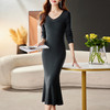 CC-16-9170   V领修身显身材连衣裙女秋季2024新款时尚气质过漆针织羊毛打底裙 商品缩略图0