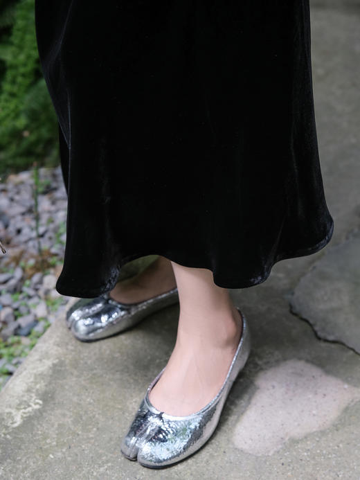 盛唐牡丹 |黑色丝绒双V领长裙 商品图4