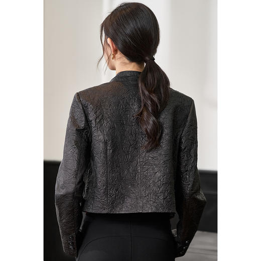 剩S/L 米思阳2026春季新款真皮绵羊皮轻奢褶皱设计感短外套复古气质皮衣外搭上衣女4376 商品图3