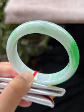 57正圈翡翠手镯