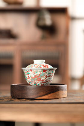 莲画堂红绿彩麒麟追凤盖碗