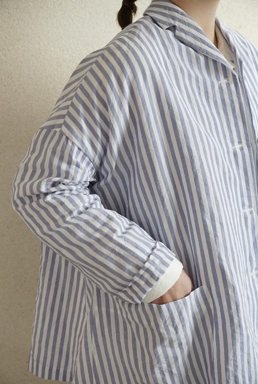 apuntob 蓝白色竖条纹夹克 商品图2