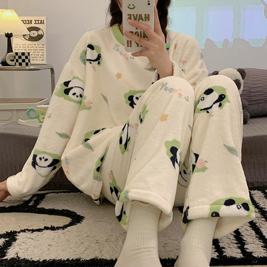 冬季新款【睡衣女法兰绒套装】圆领套头长袖长裤 卡通舒适保暖家居服套装 商品图2