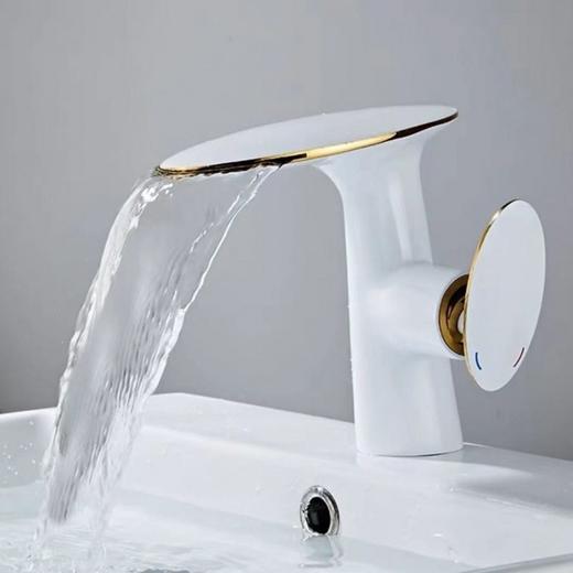 新款台上盆瀑布龙头单孔把式龙头全铜单冷热水面盆德国 商品图0