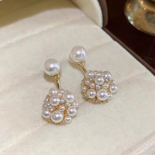 7DAYS两戴珍珠花球耳钉 商品图3