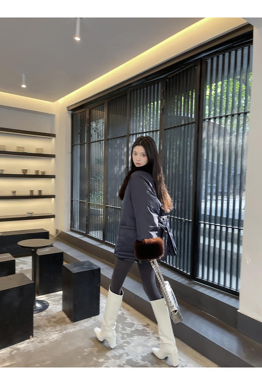 清仓捡漏 LIN CHAO ZHANG 【格莱美】拼毛羽绒服 商品图4