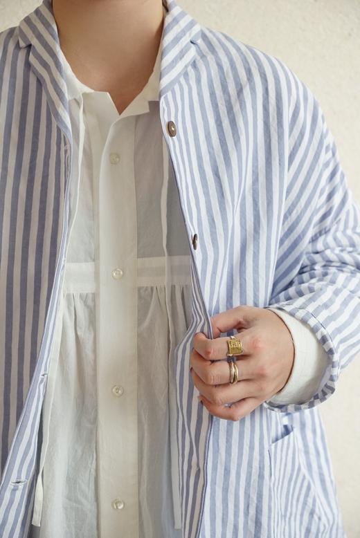 apuntob 蓝白色竖条纹夹克 商品图1