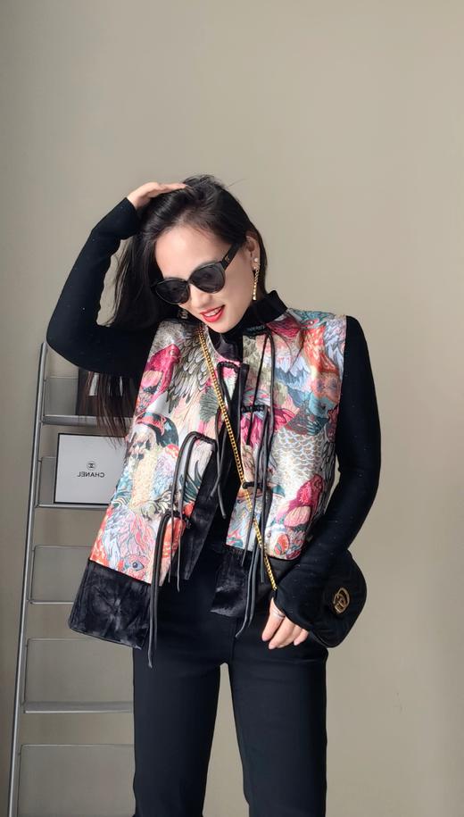 国风娟绣织百鸟朝凤拼接丝绒马甲 商品图6