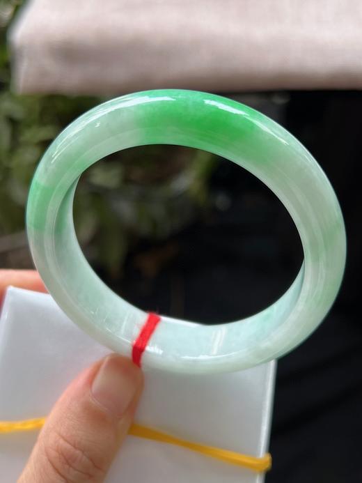 57正圈翡翠手镯 商品图1