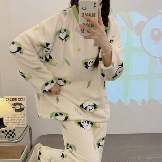 冬季新款【睡衣女法兰绒套装】圆领套头长袖长裤 卡通舒适保暖家居服套装 商品图3
