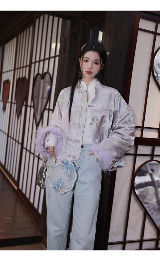 清仓捡漏【过年战袍】LIN CHAO ZHANG 【西湖十景】满版钻石缎羽绒服 商品图4