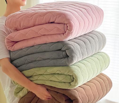 老米优品🎈出口单！温暖入心~230G牛奶绒《加厚夹棉牛奶绒床笠》  牛奶绒夹棉床笠！保暖 透气 防滑 商品图0