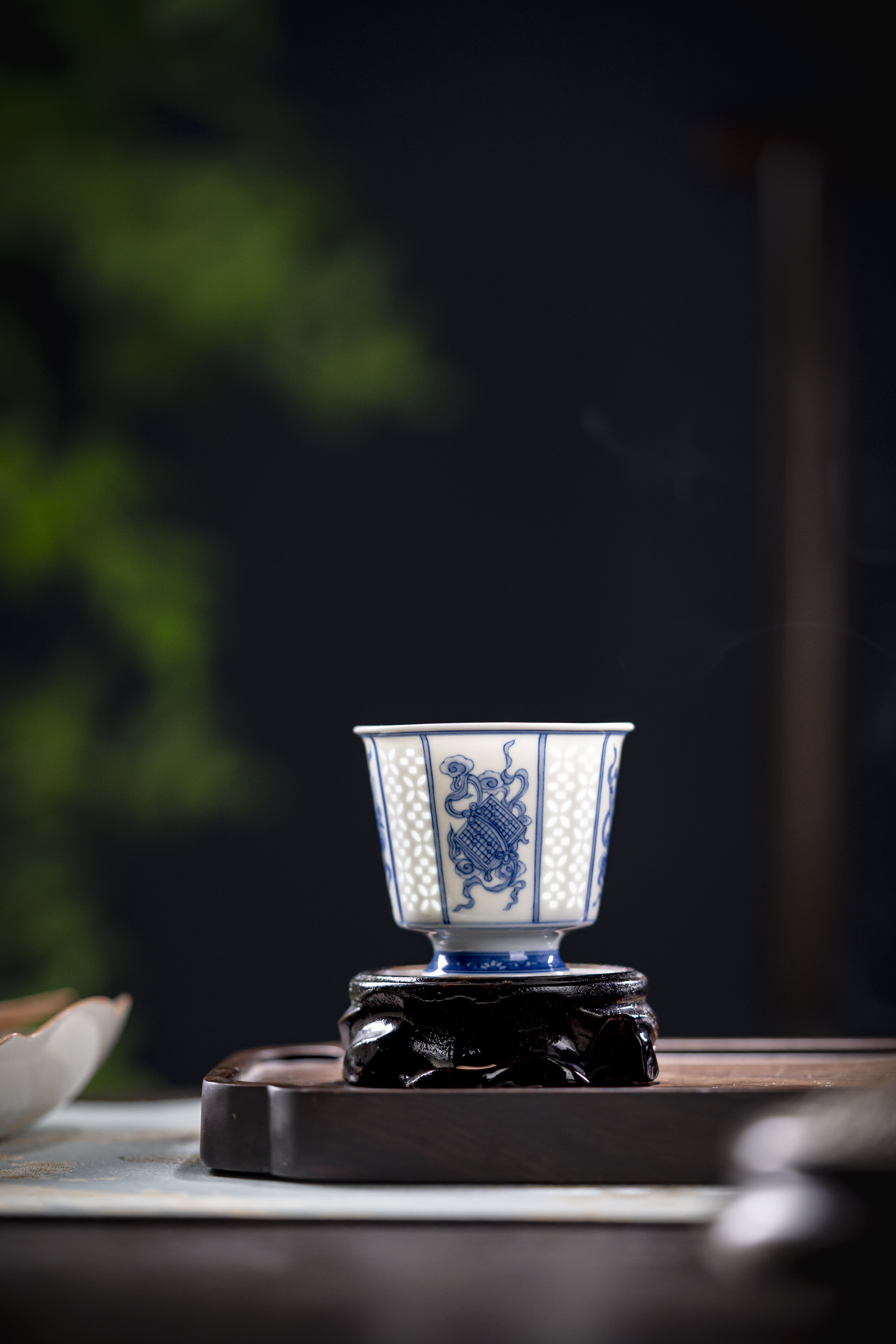 富玉窑  景德镇全手工青花玲珑琴棋书画手作茶器品茗杯主人杯