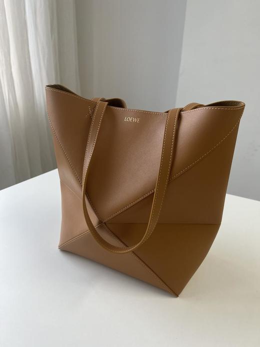 罗意威-变形折叠几何托特包（MM） 商品图3