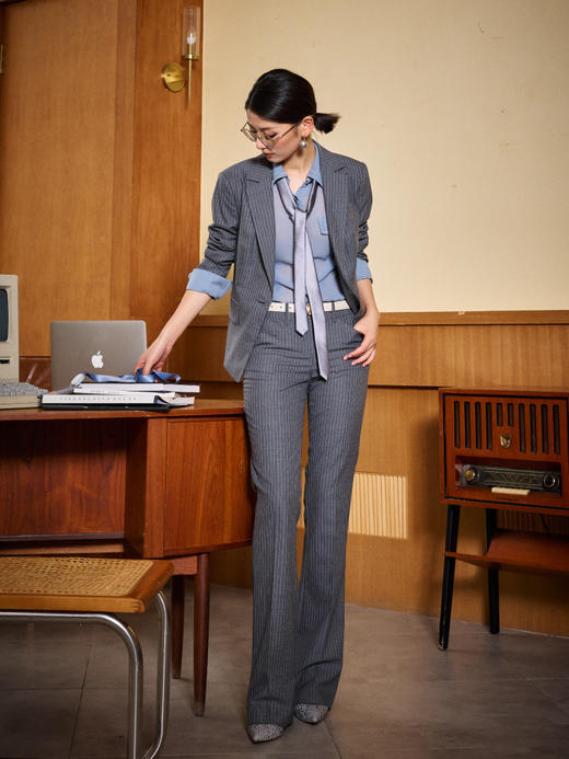 J81A2234B颈袖添香春秋季条纹气质OL职业装时尚修身商务正装羊毛套装女J81A2234B 商品图1