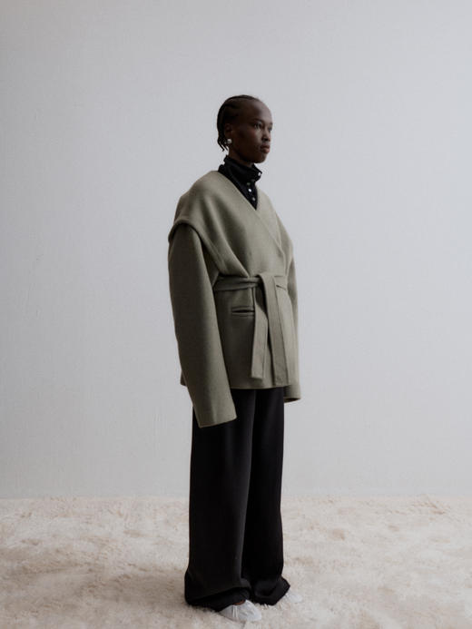 VC｜AW24091 Pamira buttoned knit top  [ 黑 / 白 / 灰 ] 商品图4