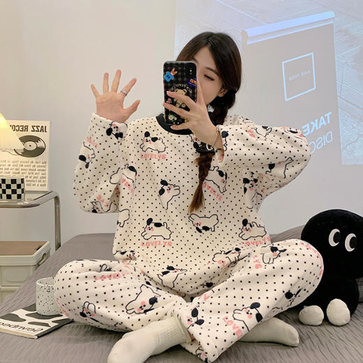 冬季新款【睡衣女法兰绒套装】圆领套头长袖长裤 卡通舒适保暖家居服套装 商品图5