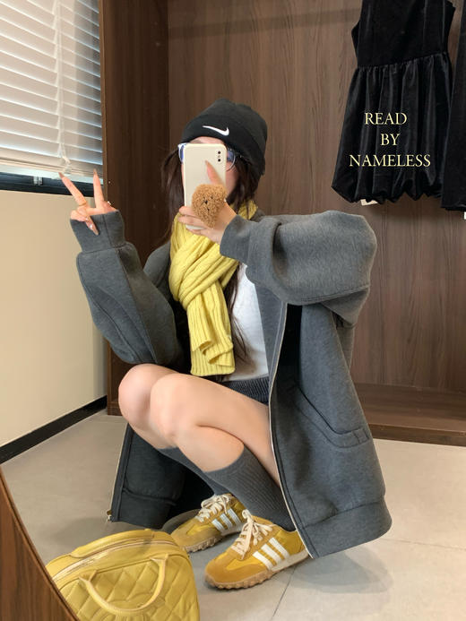 Read Nameless /深灰色潮牌云朵大卫衣+黑色高弹丝绒直筒裤 2024/10/10 商品图1