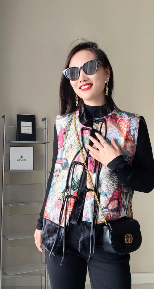 国风娟绣织百鸟朝凤拼接丝绒马甲 商品图3