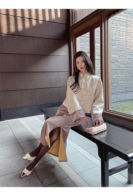 清仓捡漏LIN CHAO ZHANG 【桃花朵朵开】糯米糕紫外套+半裙套装 商品图5