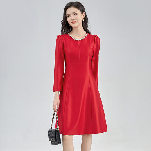 【高货wl】全新升级【铂金会员330/天猫439/差价109】(34400) 洛诗琳秋季轻奢优雅领口镂空钉钻名媛风连衣裙法式A字裙 商品图3