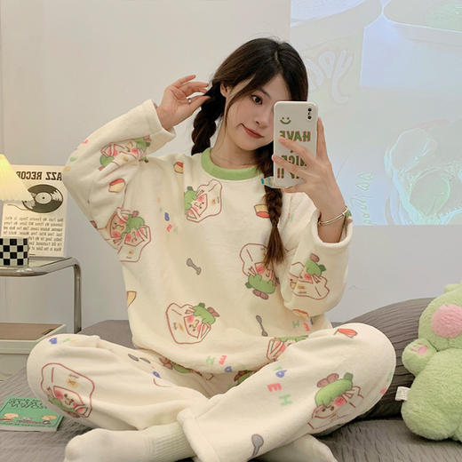 冬季新款【睡衣女法兰绒套装】圆领套头长袖长裤 卡通舒适保暖家居服套装 商品图12