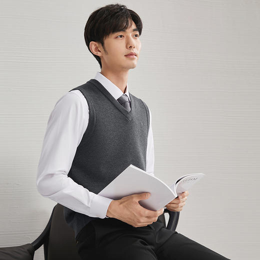 【加绒马甲】柒牌背心毛衣男士V领几何肌理商务休闲含羊毛针织衫	127Y70750 商品图1