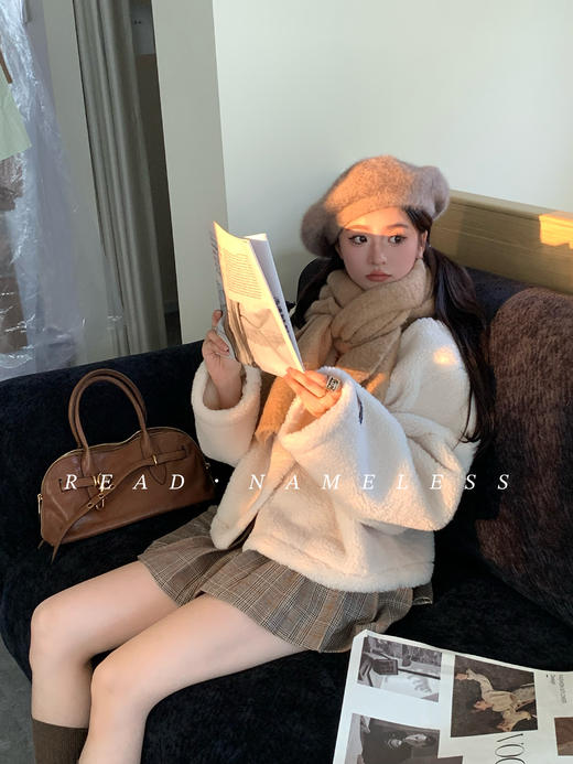 Read Nameless /秋冬白色小羊羔外套+羊毛格子拼接百褶裙裤 2024/10/10 商品图4