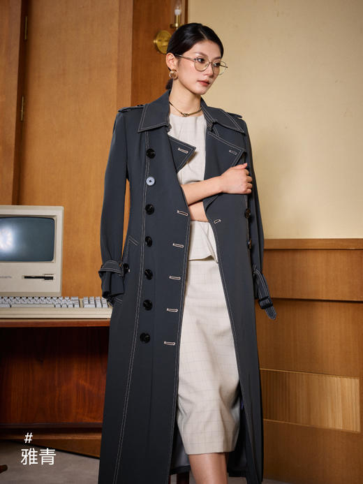 生日“曼哈顿”风衣 不费力
的气场和优雅 机场出差伴侣J8392955颈袖添香 商品图4