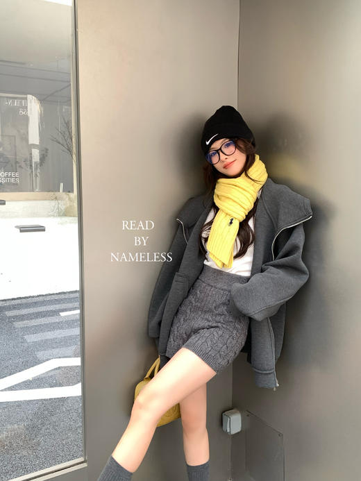 Read Nameless /深灰色潮牌云朵大卫衣+黑色高弹丝绒直筒裤 2024/10/10 商品图9