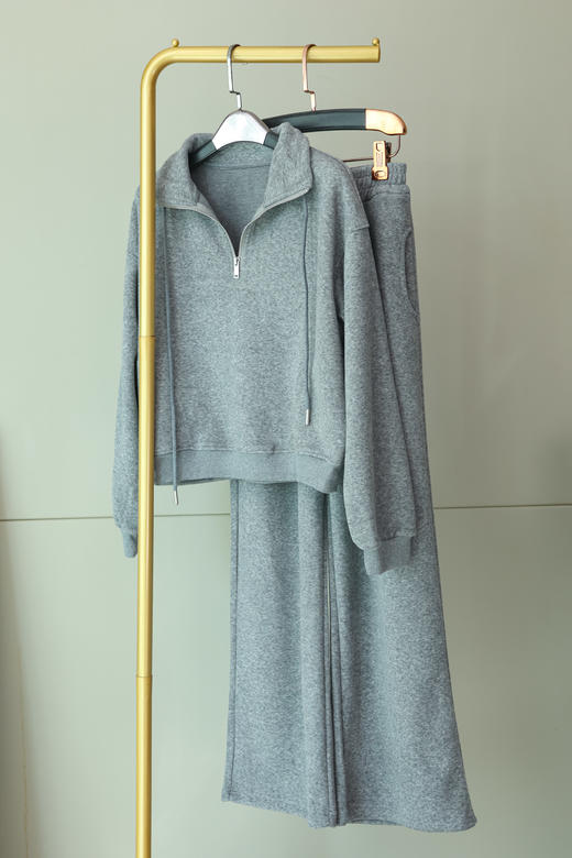 奶fufu慵懒休闲套装 商品图4