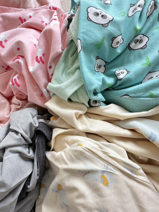 【断码 清货了】优衣库原厂 纯原面料 heattech自发热儿童家居服 商品图3