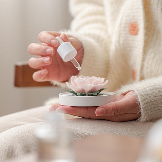 由瓷手捏瓷花香薰｜非遗工艺 ，传统东方香气，宜室宜家 商品图1