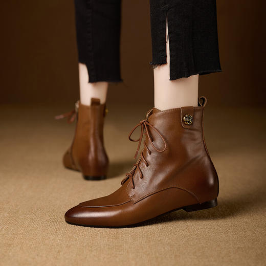 【预售5天】法式内增高马丁靴秋冬复古尖头坡跟及踝靴系带英伦短靴女靴MBJR&A809 商品图0