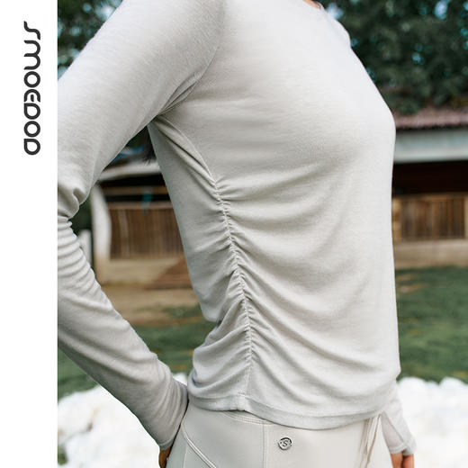 SMOEDOD/水沐伊朵天丝羊毛抽褶长袖瑜伽罩衫柔软遮肉显瘦50159 商品图4