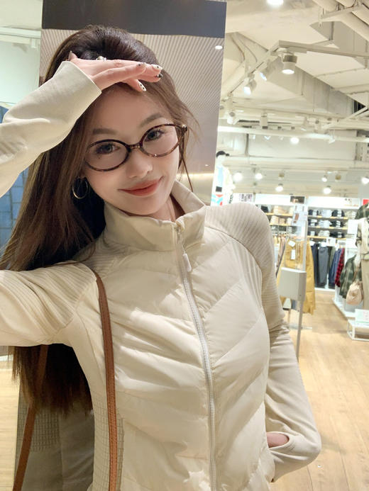 <曾小咸推荐>黑钻塑身!90白鹅绒轻薄羽绒服 日常369.99 立减70 秒杀299.99！！ 商品图4