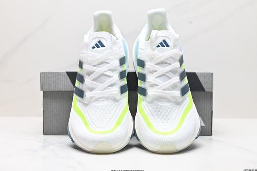 阿迪达斯Adidas Ultraboost Light休闲运动跑步鞋HQ6339男女鞋 商品图6