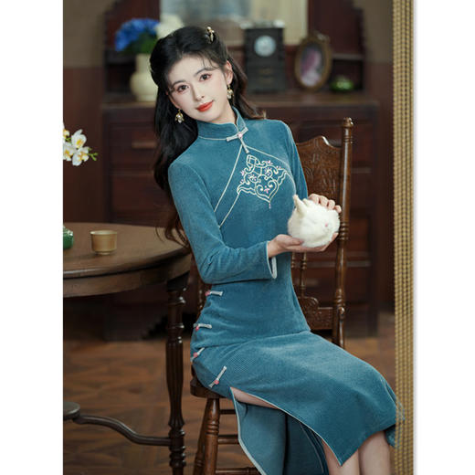 复古国风改良，新中式长款雪尼尔旗袍GX-35645 商品图3