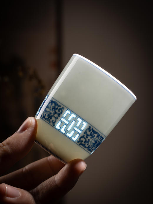 富玉窑  景德镇全手工青花玲珑工莲锦韵手作茶器品茗杯主人杯 商品图1